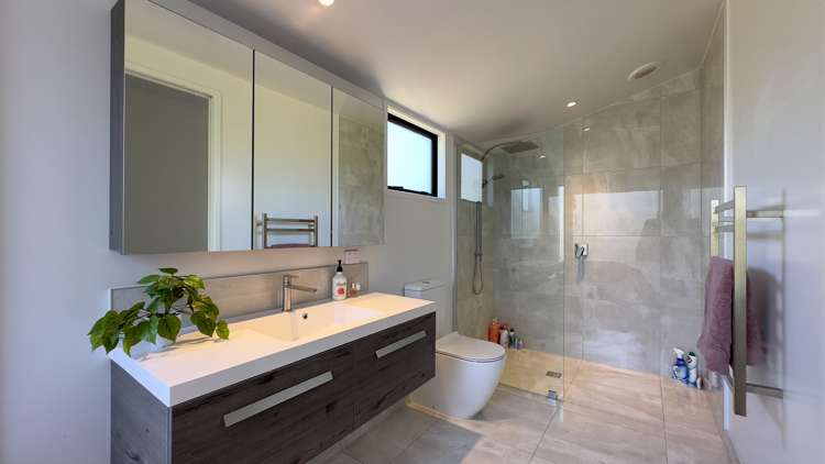 387 Wentworth Valley Road Whangamata_30