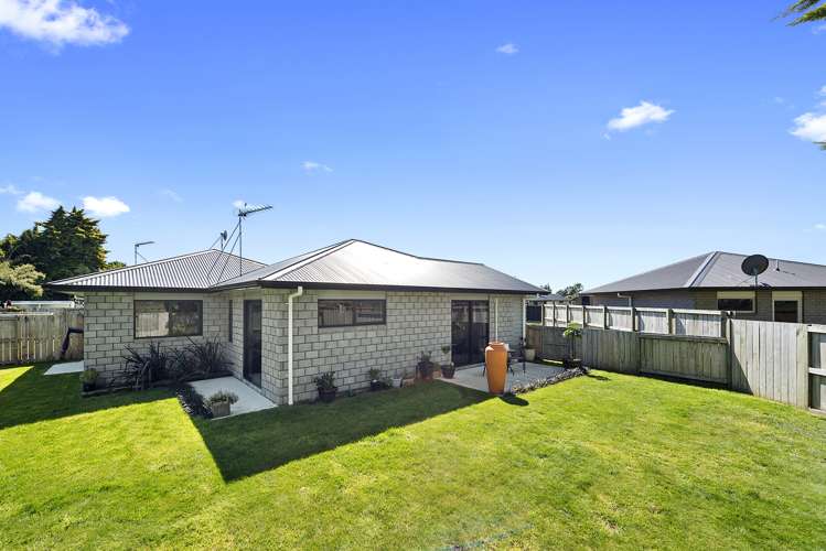 7/11 Errol Close Burbush_10