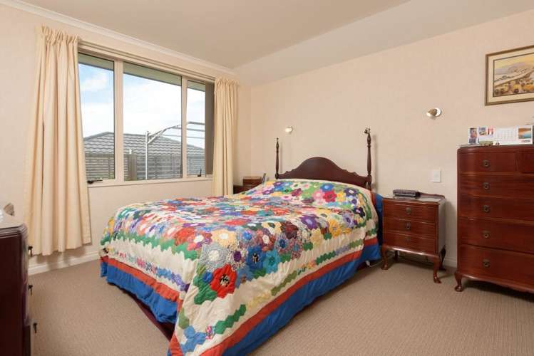 14/17 Simmonds Grove Greerton_4