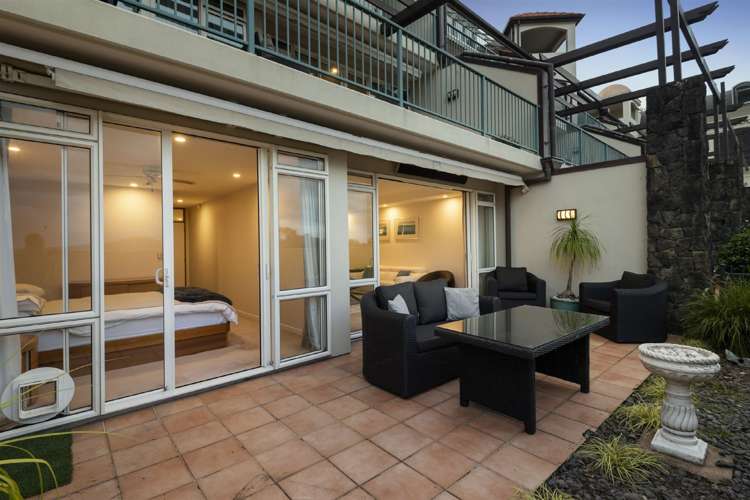 8/47 The Strand Takapuna_5