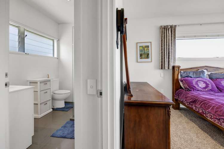 16 Links Drive Waiwhakaiho_21