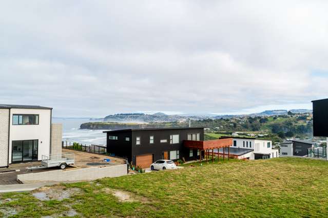 Dream home by the beach?  Sunshine and Views