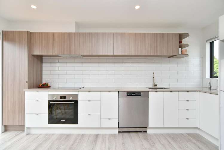 1/27 Winton Street_1