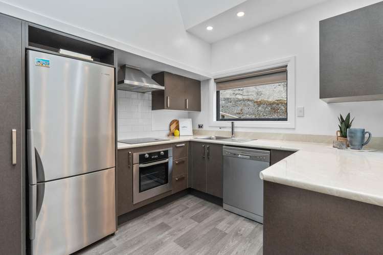 20 Montrose Street North East Valley_9