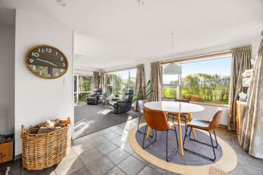 1632 Cust Road_4
