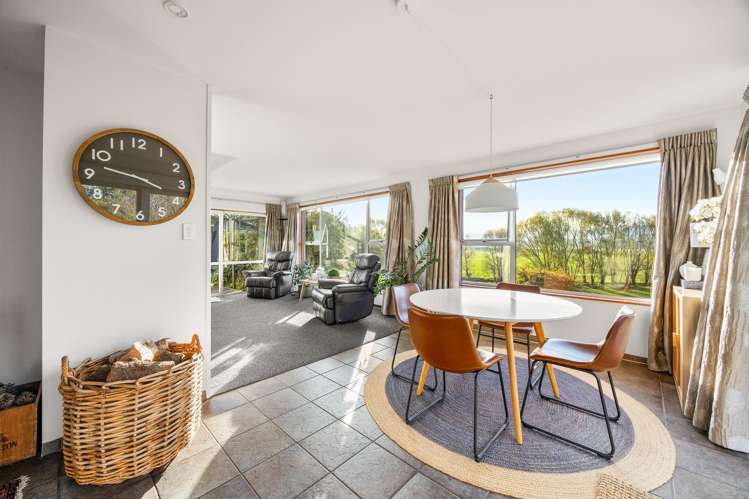 1632 Cust Road_4