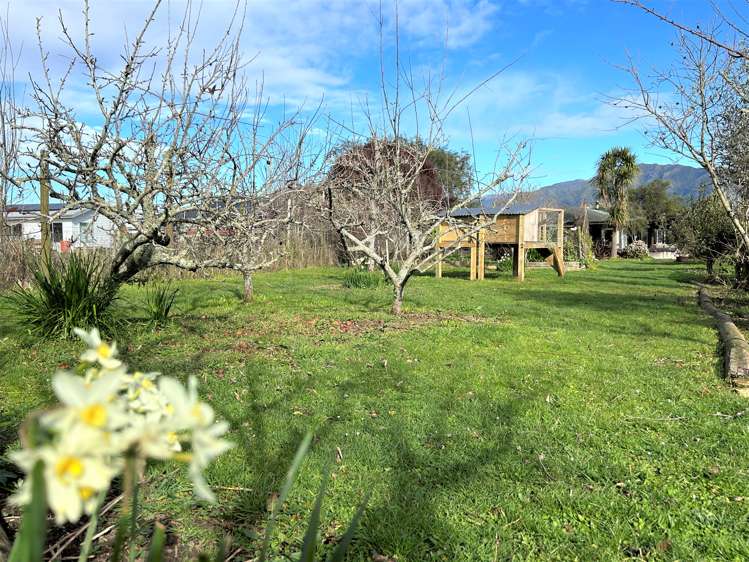 46 Park Avenue Takaka_9