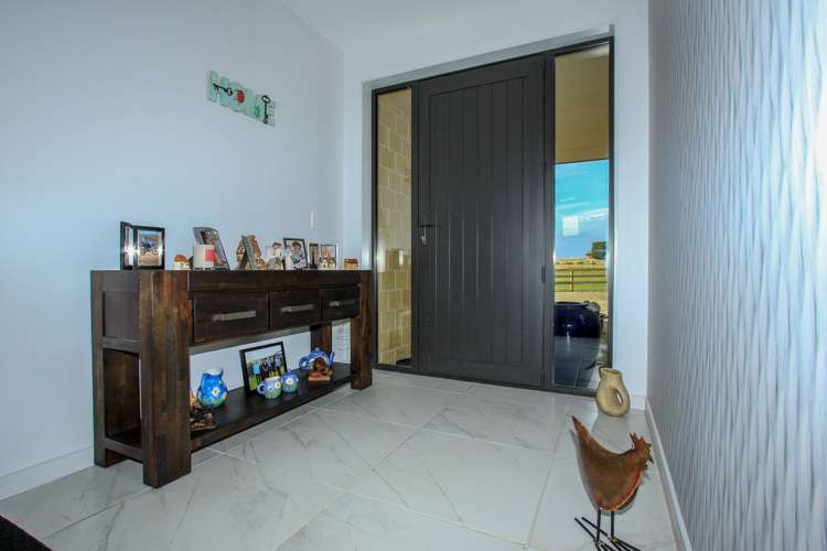 56 Sunrise Drive Seaward Bush_15