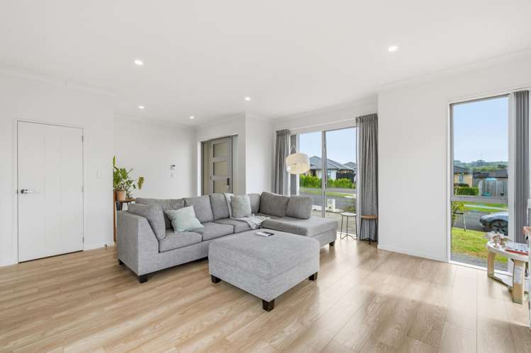 3 Loader Place Pokeno_10