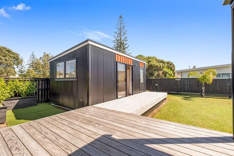 3 Flame Tree Lane Taipa_16