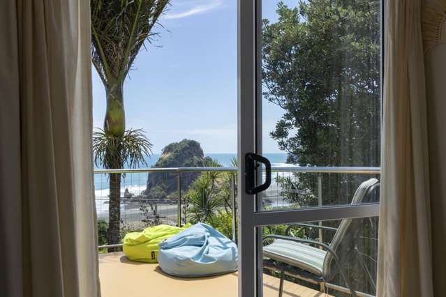 54 Rayner Road Piha_3