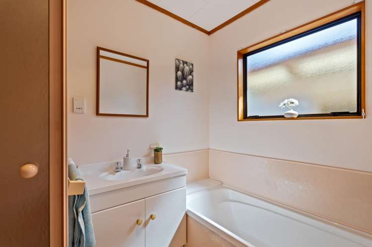 70A West View Crescent Onerahi_13
