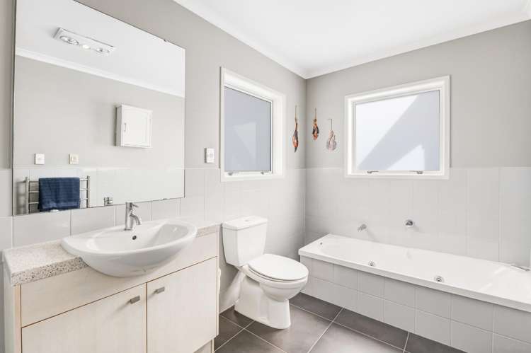 17 Cape Cod Drive Gulf Harbour_28