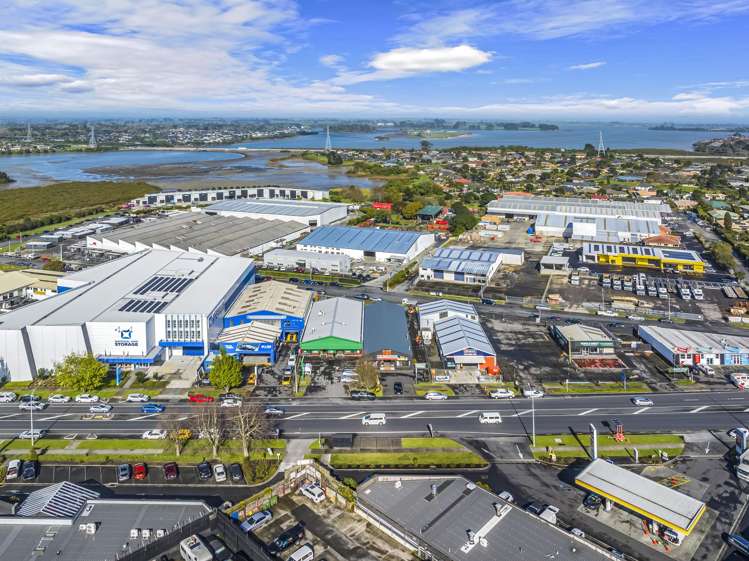 303 Great South Road Takanini_13