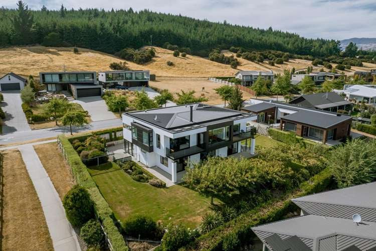 47 Forest Heights Wanaka_24