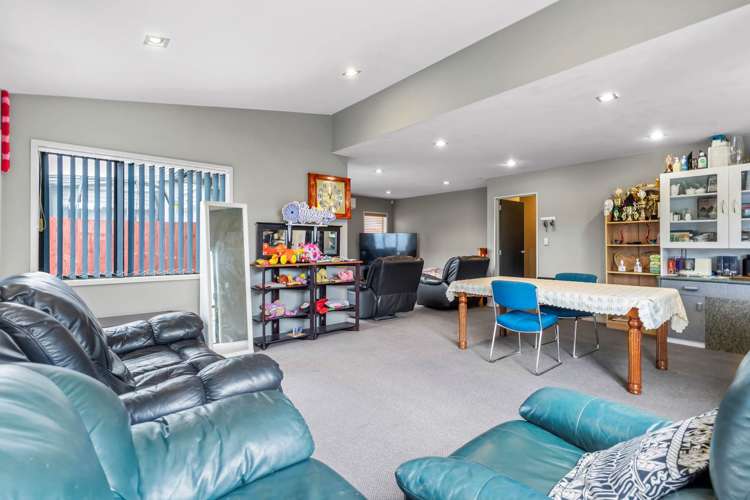 63 Mandival Avenue Flat Bush_6