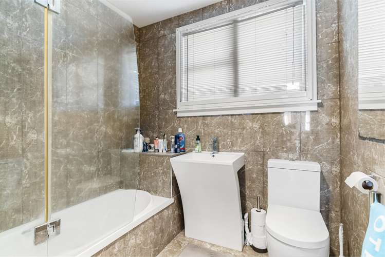 19 Taniwha Street Wai O Taiki Bay_13