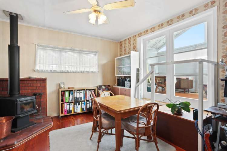 51 Willerton Avenue New Lynn_13