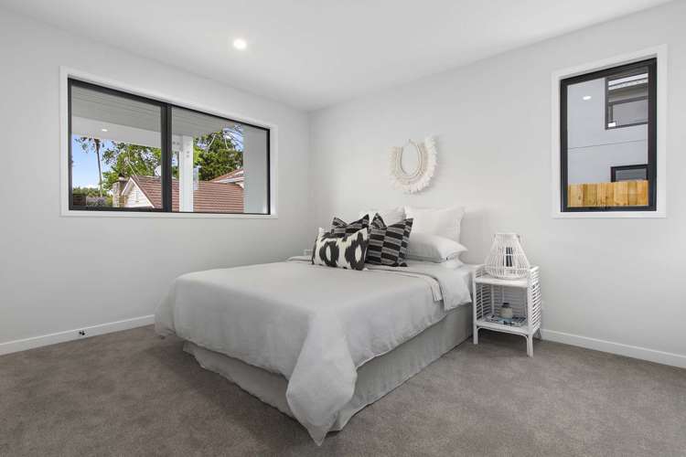 9 Hillcrest Road Otumoetai_13