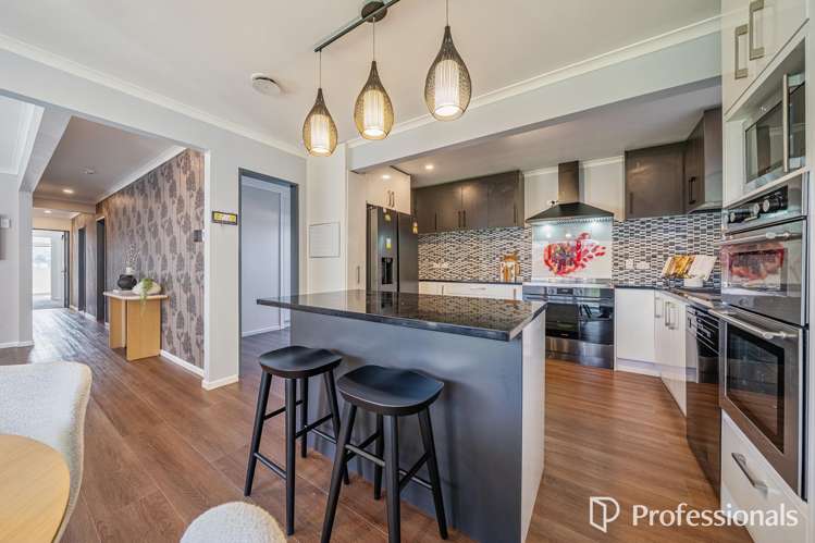 15 Kawatiri Grove Wainuiomata_20
