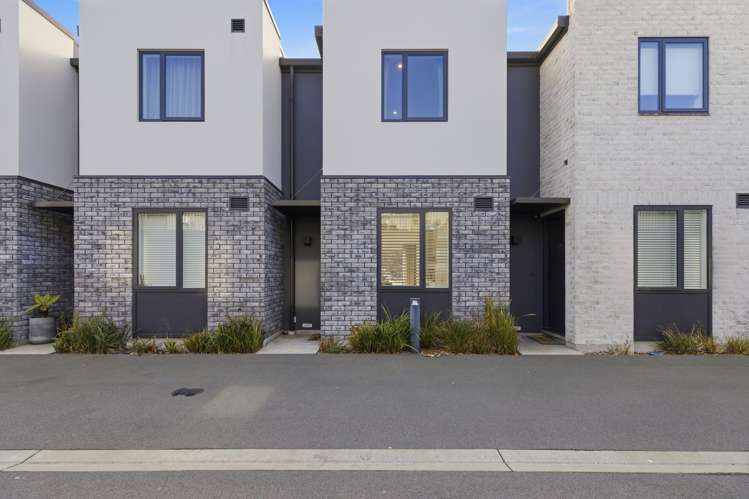 6/214 Hereford Street_0