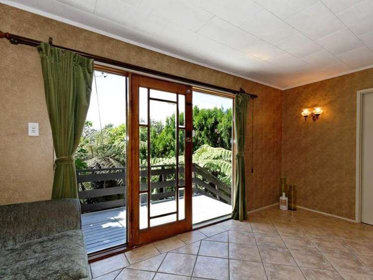 82 Scenic Drive Titirangi_10