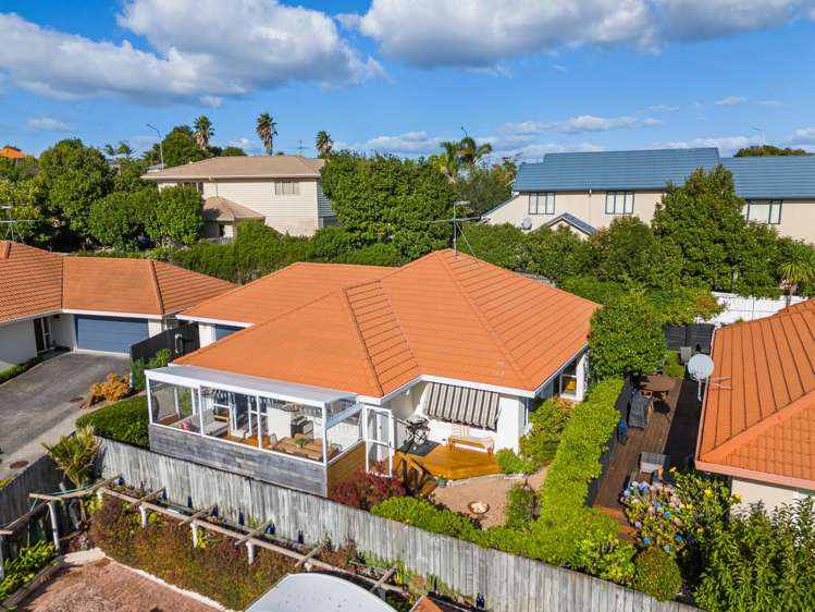 31 Gillett Place Botany Downs_24