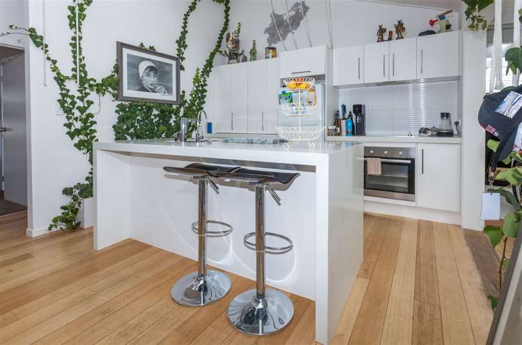 217 Ocean Road Whangamata_6