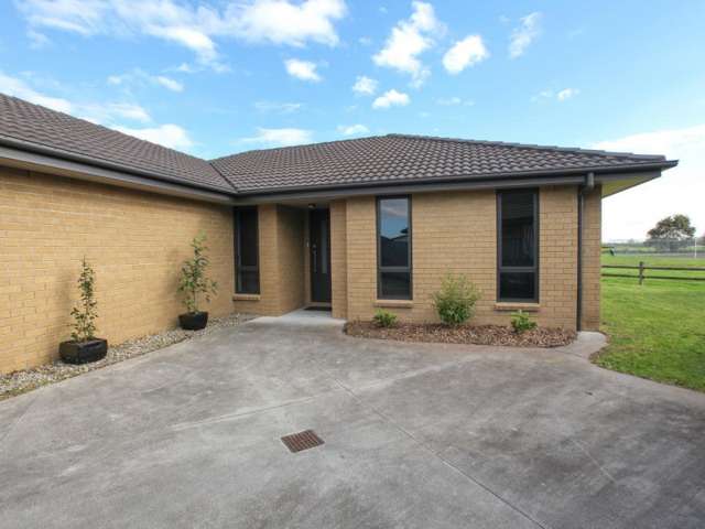 7 Chadwick Place Rototuna North_1