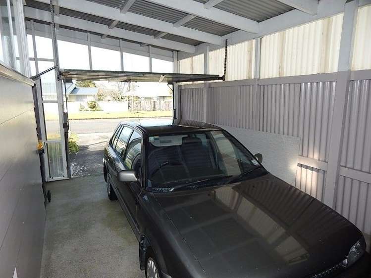 17 Disraeli Street Westport_20