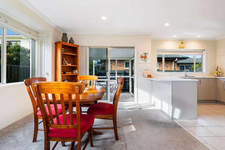 15 Alice Avenue Orewa_10