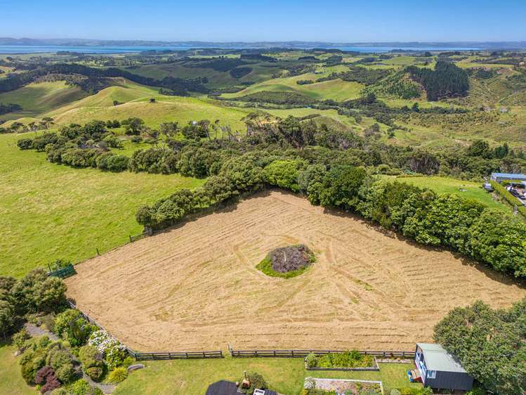 154 Te Kanae Road South Head_43