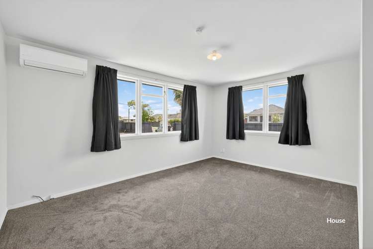 49 Doreen Street Aranui_6