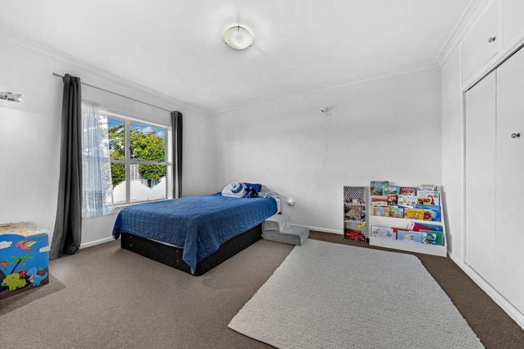 137 Edinburgh Street Pukekohe_10