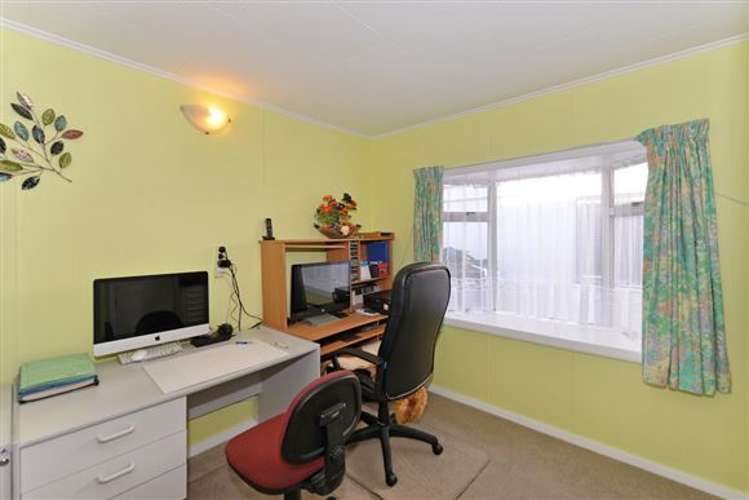 8 The Ridgeway Enner Glynn_9