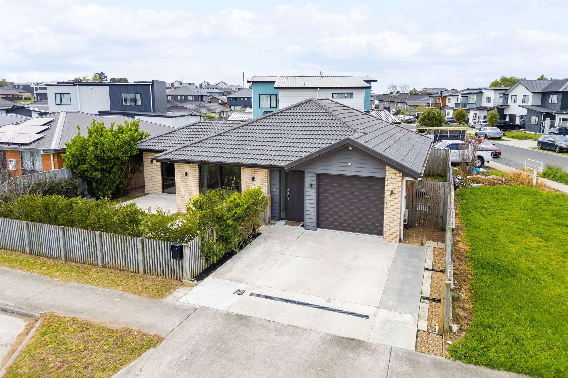 13 Haddonstone Avenue Rototuna North_0