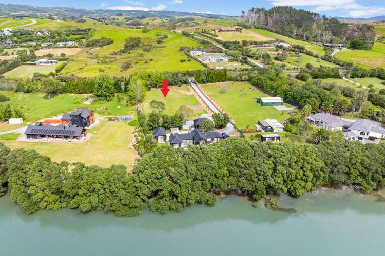 615 Cove Road Waipu_30