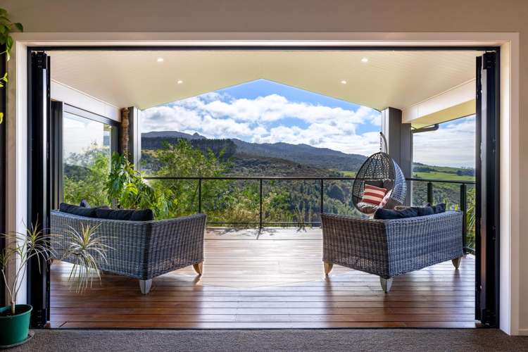 412 Pekanui Road Puketotara_32