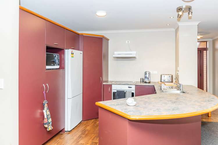 6 Wychbury Court Rototuna North_13