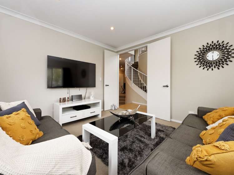 29 Midhurst Avenue Henderson_5