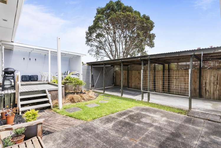 1/15 Rosier Road Glen Eden_17