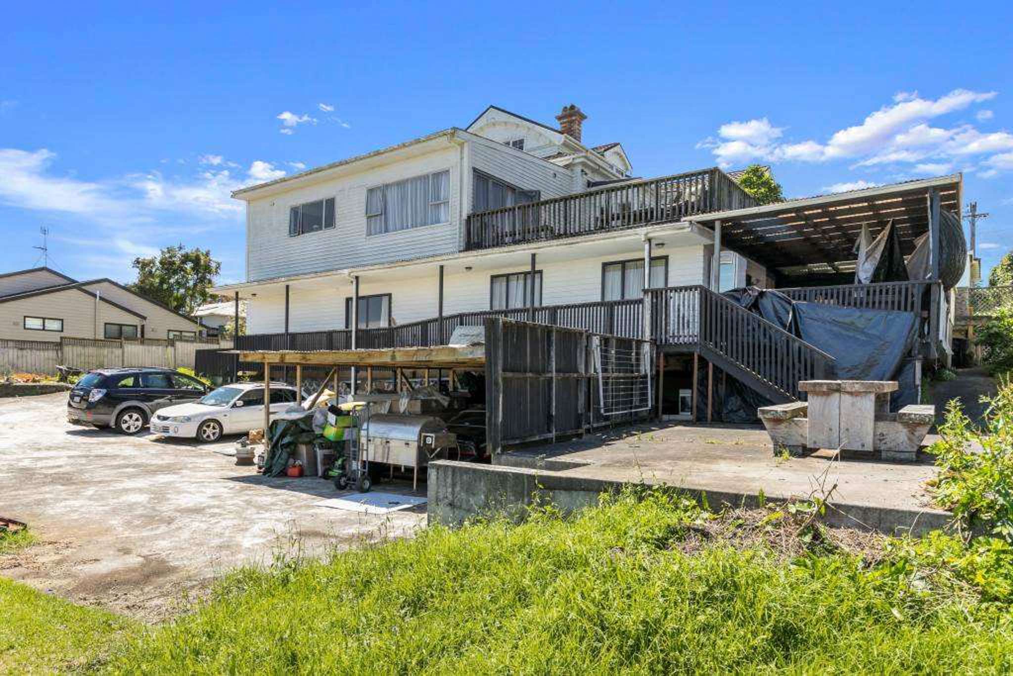 Tired Epsom villa sells for $6.45m - $2.5m above CV