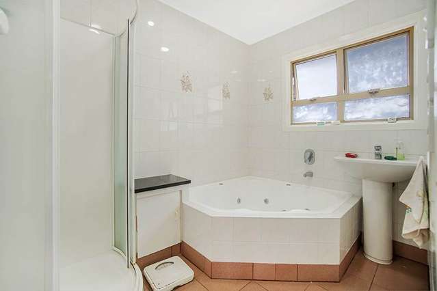 15 Lake Road Northcote_3