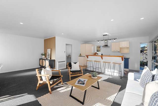 15 Denniston Crescent Redwood_2