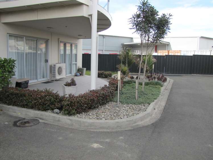 1/90 Dp Customhouse Street Gisborne_2