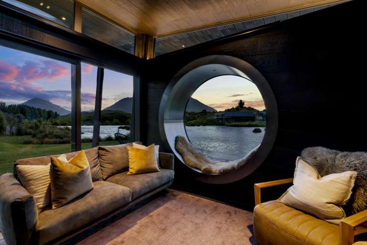 18 and 20 Woolshed Road Jacks Point_24