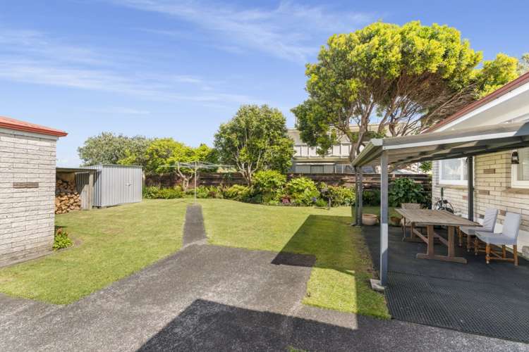 60 The Drive Brookfield_13