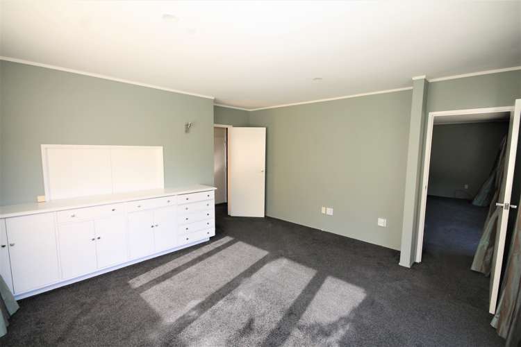 3 James Place Opaheke_6