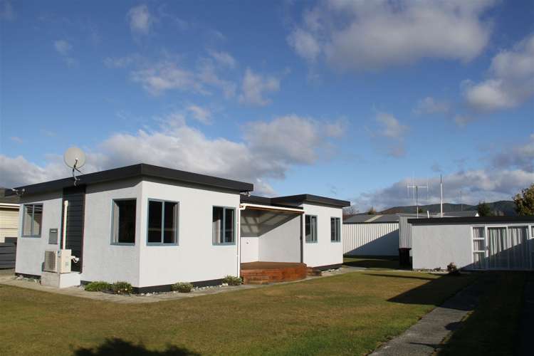 49 Moana Crescent Te Anau_11