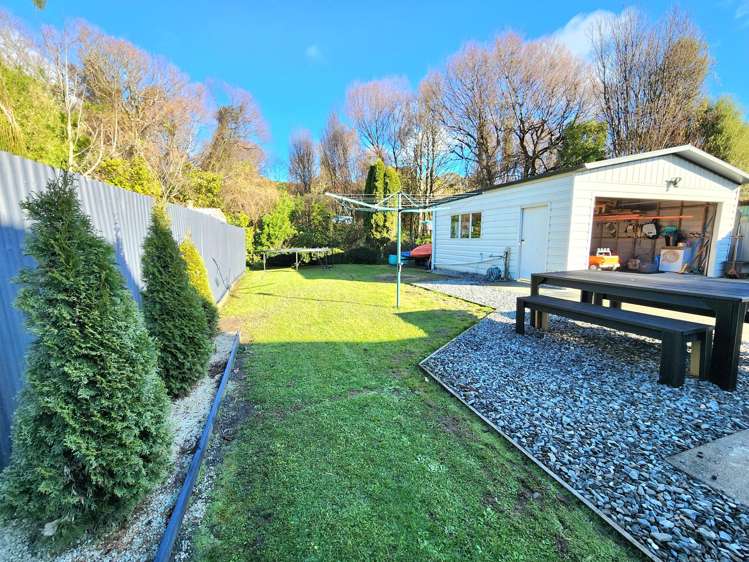 9 Inverness Street Dunollie_13